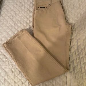 Men’s cotton/linen twill tan jeans. 3 front &2 rear pocket. Hugo Boss, zipfront